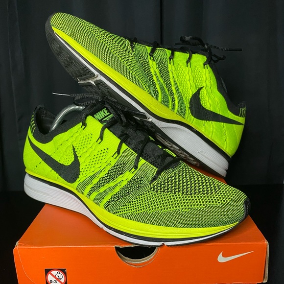 Nike Other - Nike Flyknit Trainer+